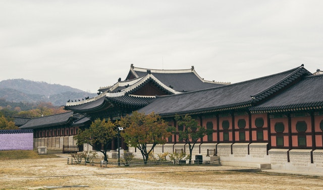 Gyeongbokgung Palace in Seoul, South Korea – historic royal landmark and top tourist attraction